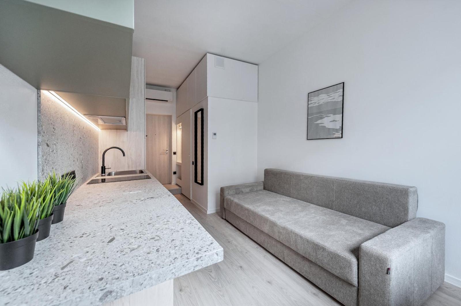 P-One Apartments - Self Check-In 维尔纽斯 外观 照片